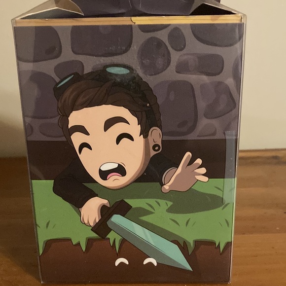 Dan TDM Vinyl Figure - Picture 9 of 12